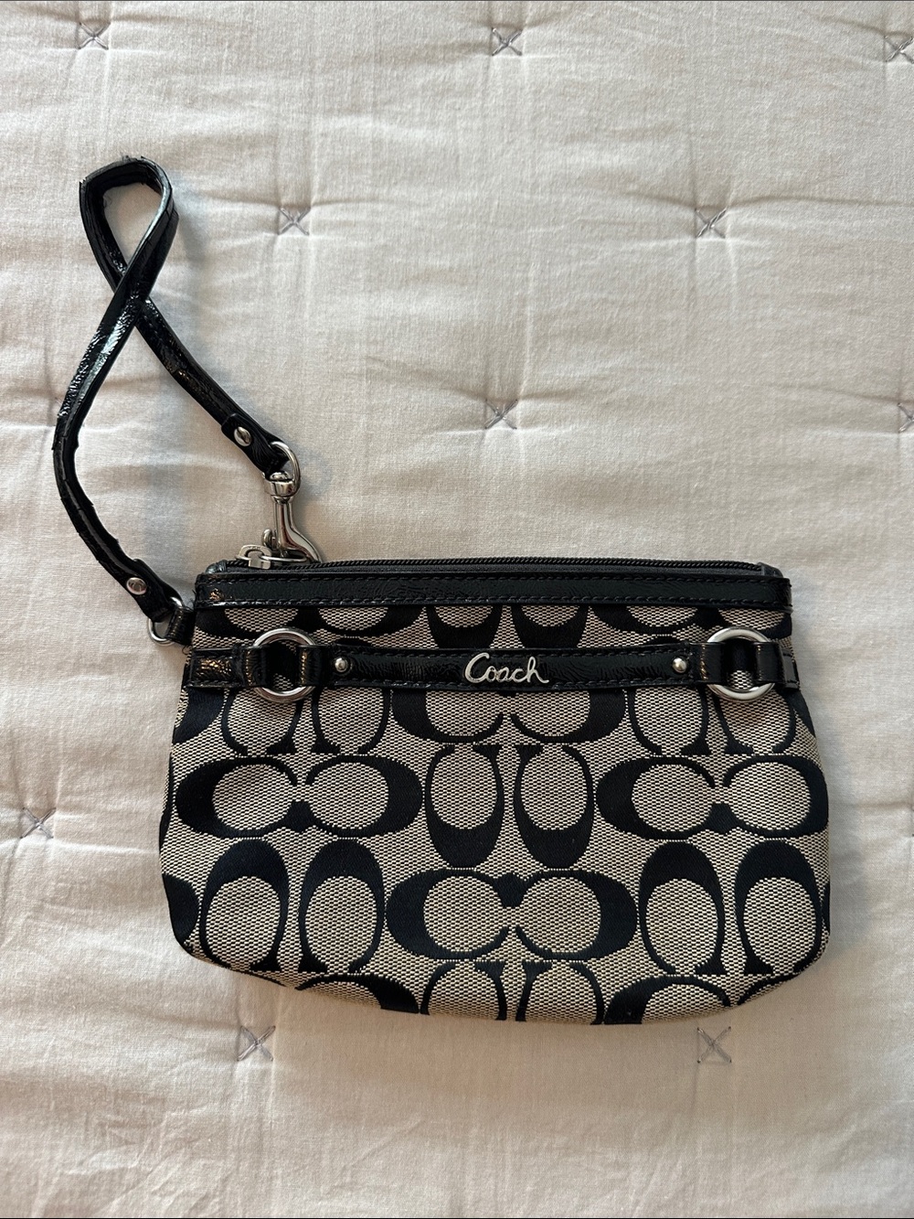 Coach Black and Cream Signature Canvas Wristlet